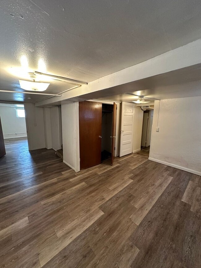 Photo - AJE1825 Unidad 1