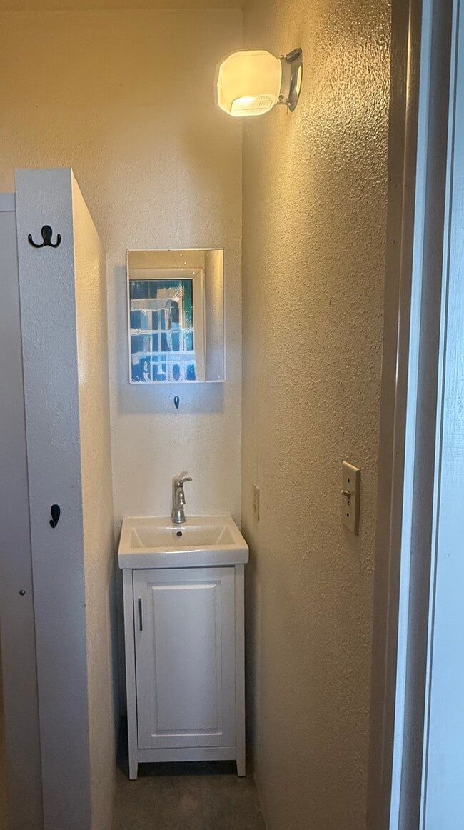 Photo - 1702 4th Avenue Unit 2