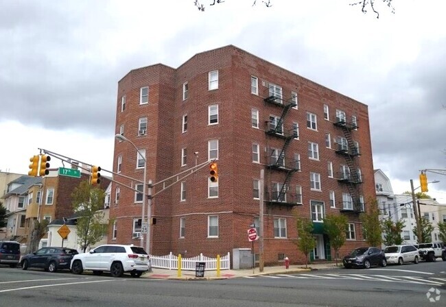 Building Photo - 1700 John F. Kennedy Blvd Unit 25 Rental