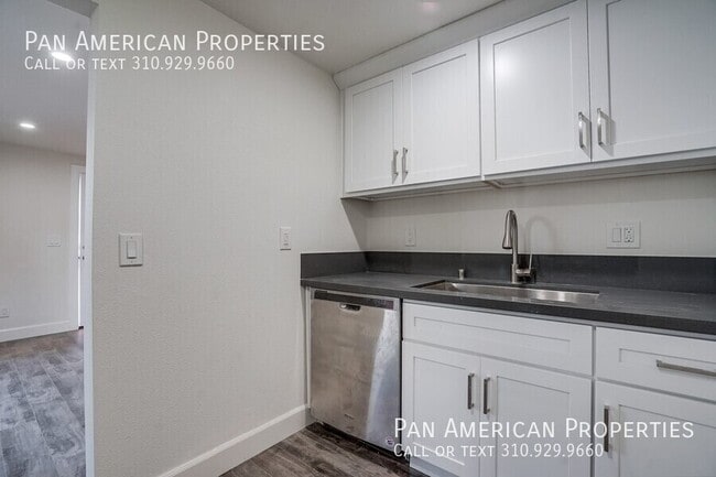 Photo - 6623-6624 Crenshaw Blvd