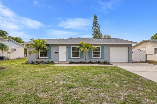 Building Photo - 2832 47th Ave S