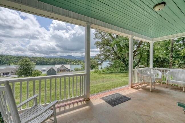 Photo - 131 Wonderview Dr
