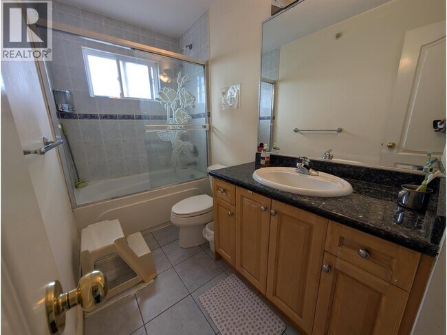 4XXX Reid St