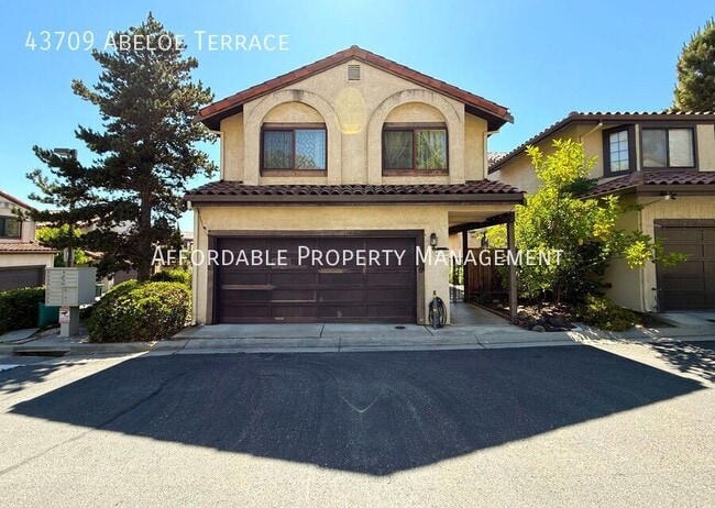 Building Photo - 43709 Abeloe Terrace Rental