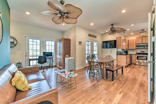 Photo - 710 Lake Drive 9