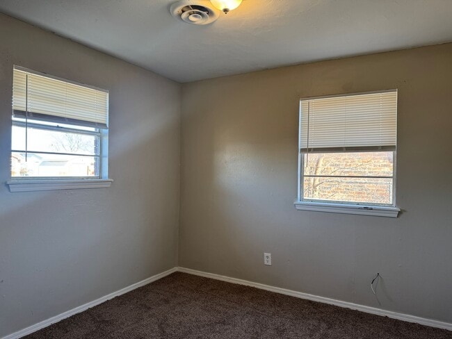 Photo - 4626 NW Ozmun Ave