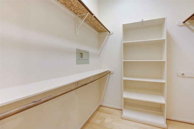 Photo - 21319 Pennshore Ln