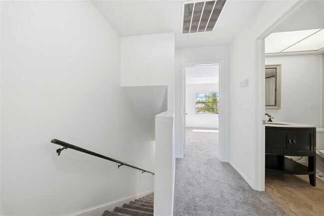 Photo - 2131 Ridge Rd S