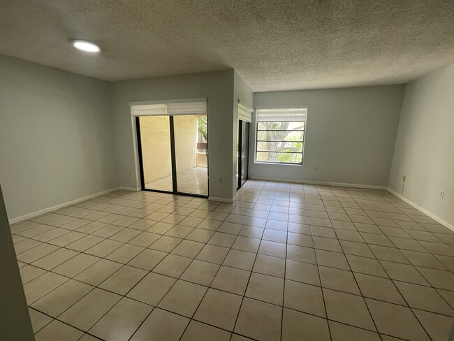 Photo - 8820 SW 123rd Ct Unit L-203
