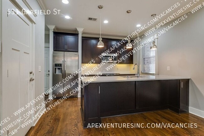 Photo - 531 Garfield St