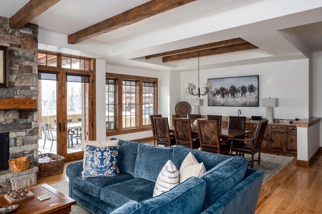 Photo - 12 Silver Star Drive Unit ID1255709P