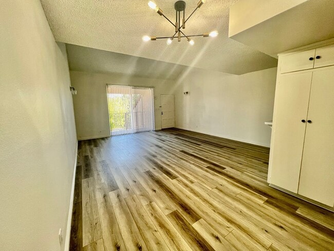 Photo - Georgous Calabasas Condo