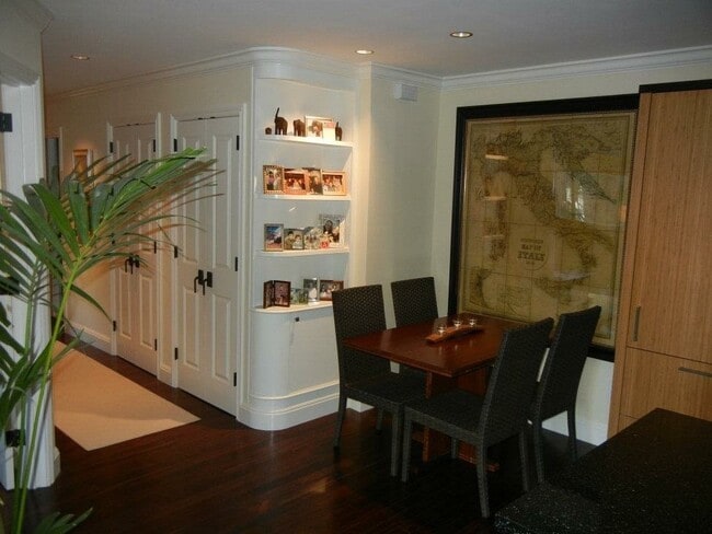 Photo - JUST LISTED! 2 br/2 ba Garden Oasis in Pacific Heights with Pool & Parking!/AMSI Maureen Couture