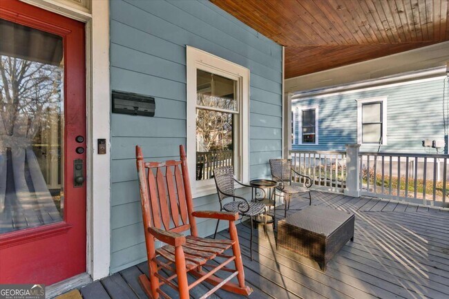 Photo - 867 Beecher St SW
