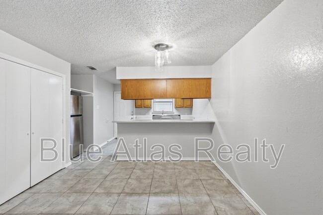 Photo - 711 Penn Pl