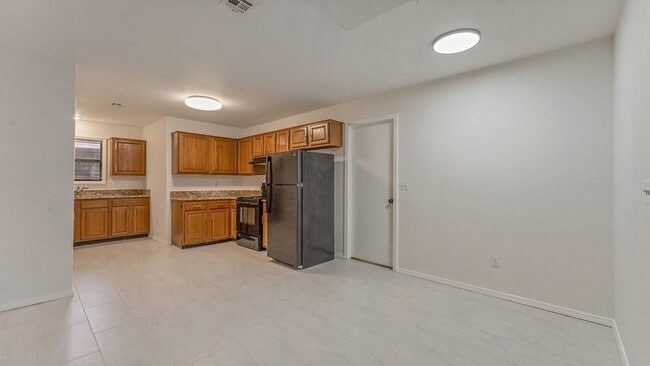 Photo - 2689 W Mt Comfort Rd