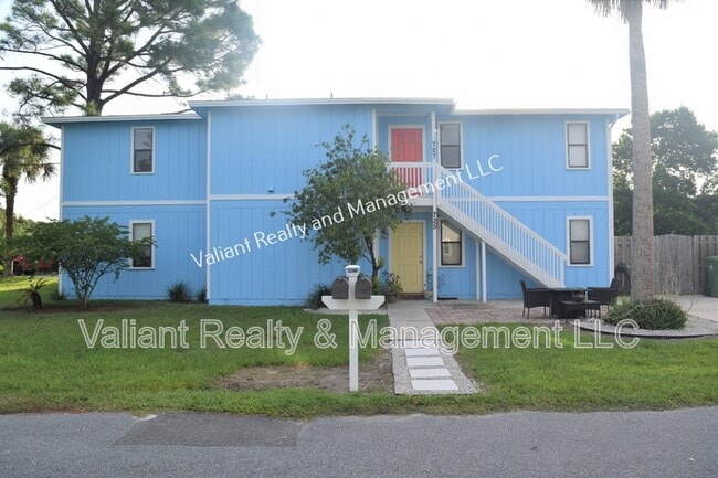 Building Photo - 725 7th Ave S Rental