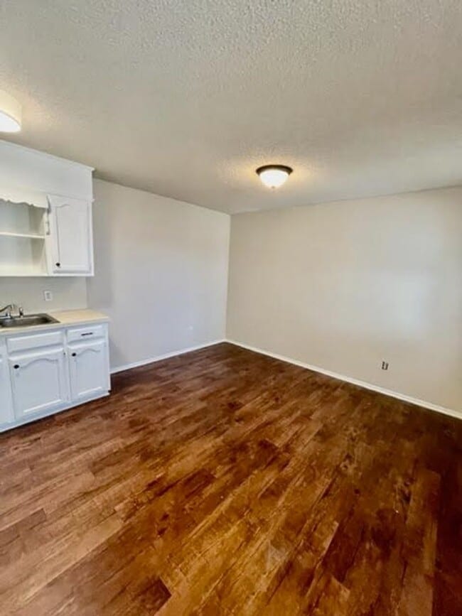 Photo - 2205 Kirby Lee St