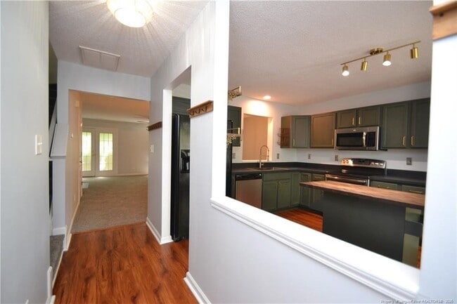 Photo - 308 Black Bird Ct