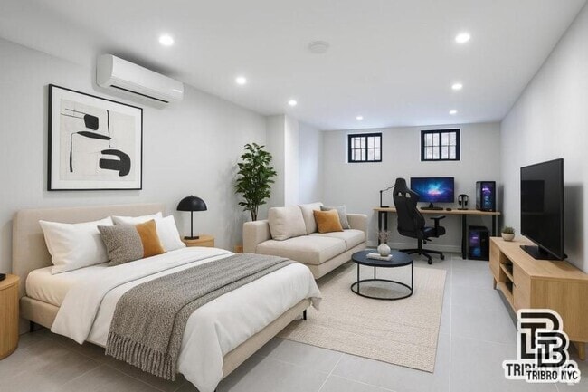 Building Photo - 3 bedroom in RIDGEWOOD NY 11385 Unit 1L Rental