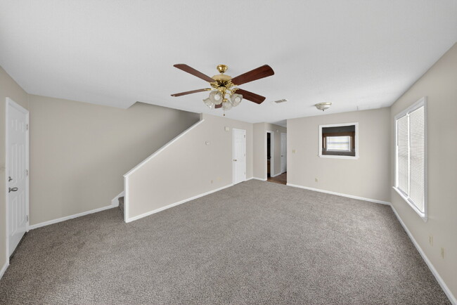 Photo - 1469 Green St Unit E2
