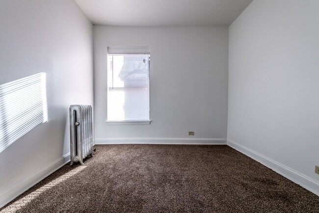 Photo - 5854 S Michigan Ave Chicago, IL 60637