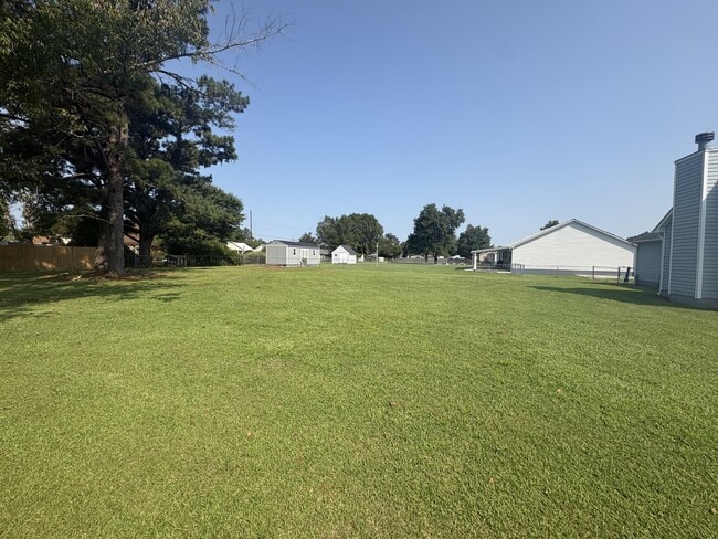 Photo - 105 Fodder Dr
