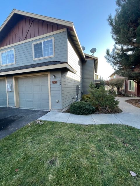 Photo - 2852 SW Juniper Ave Unit 2850