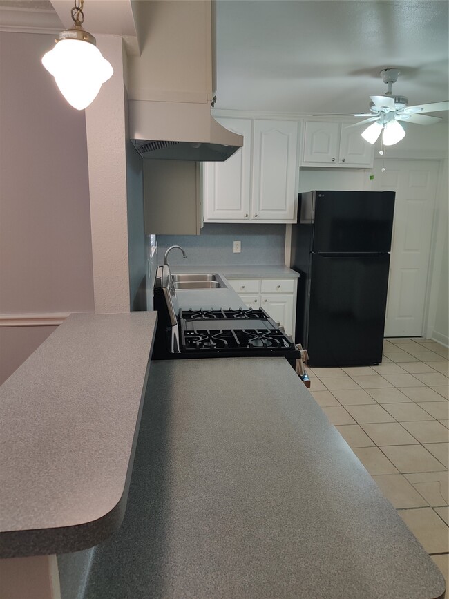 Photo - 919 Oak Meadows St