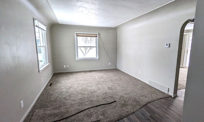Photo - 945 W Summit Ave