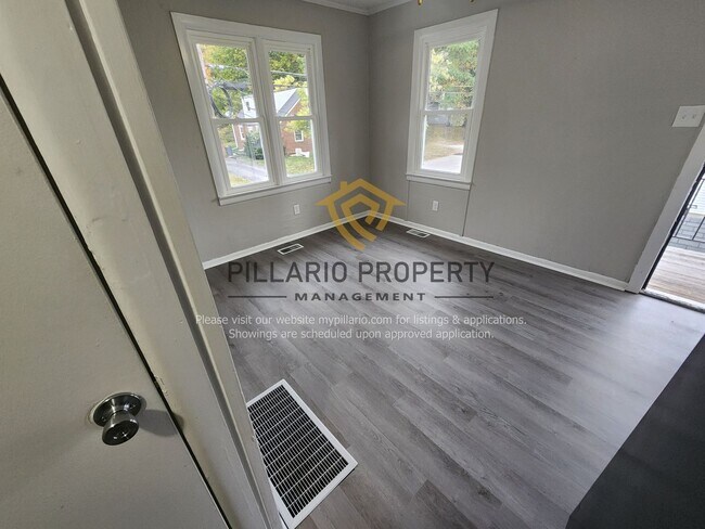 Photo - Updated 1 Bedroom, 1 Full Bath Unit in Mul... Unidad 301 Green St.