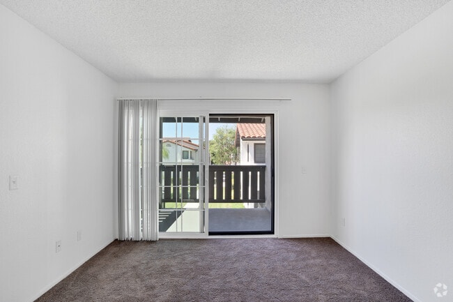 2 Bedroom / 1 Bathroom