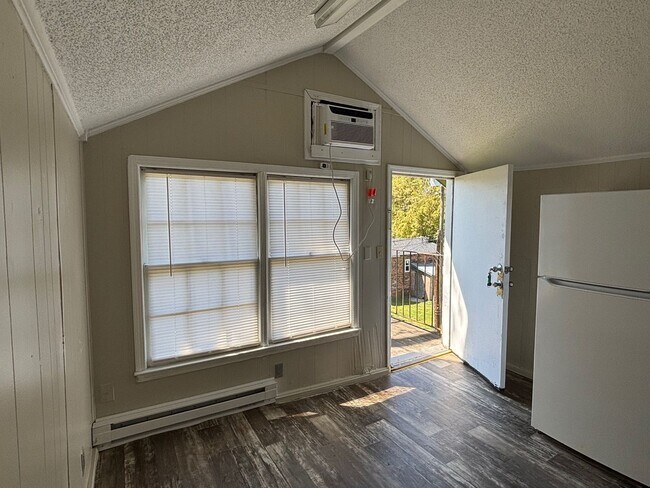 Photo - 1359 Unidad 428 W. MAIN ST APT #34