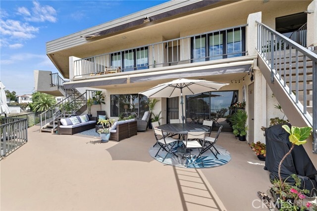 320 Encino Ln Unit 2