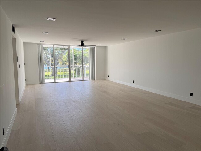 Photo - 3010 N Course Dr Unit 207