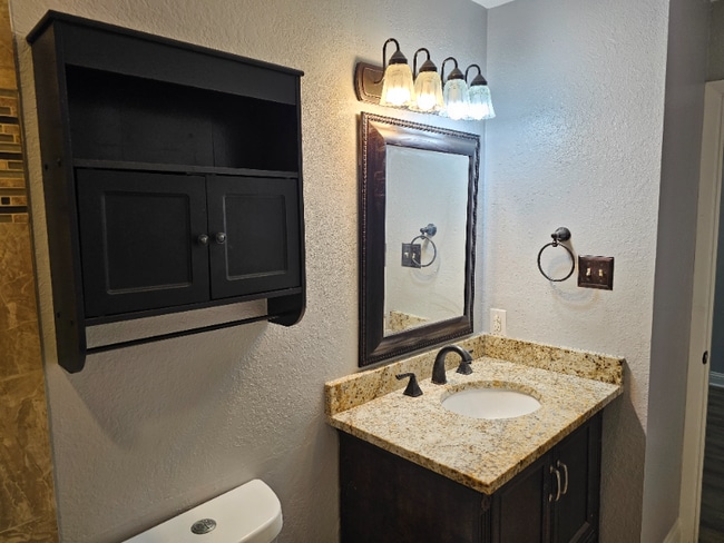 Photo - 2500 E Park Blvd