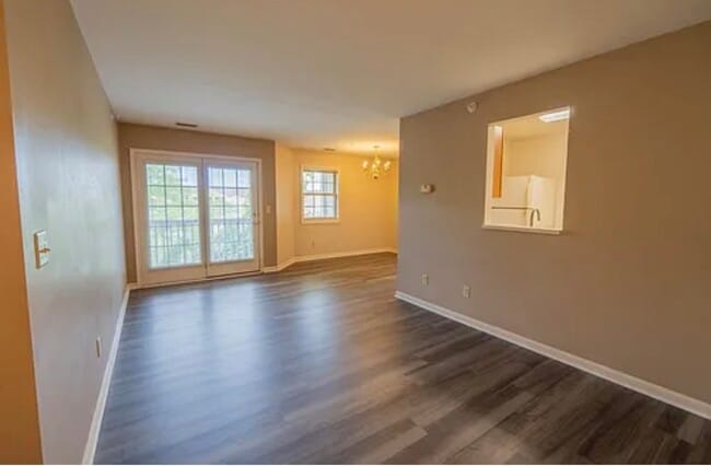 Building Photo - 134 N Rdg Dr Unit 11