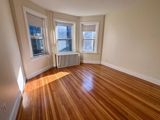 Photo - 48 Lancaster Ter Unidad 101