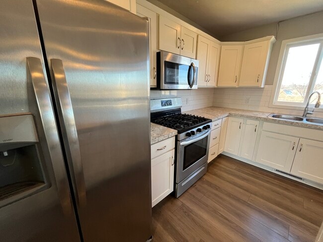 Photo - 3865 Elm Ridge Dr