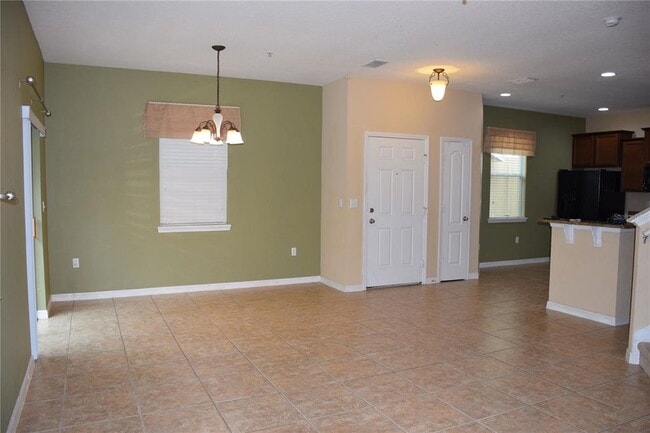 Photo - 1516 Scarlet Oak Loop Unit B