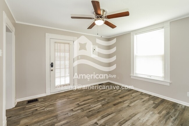 Photo - 624 Marion St