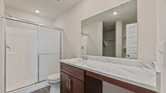 Photo - 2525 E Fox Mdw St