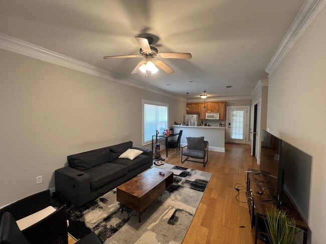 Photo - Room for Rent in 4BR Home – Ensuite Bath | $800