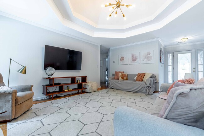 Photo - 630 Georgian Hills Dr