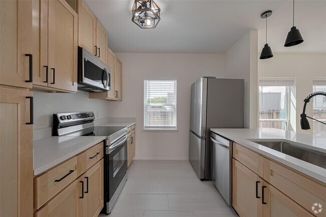 Building Photo - 5922 Fairdale Ln Unit A Rental