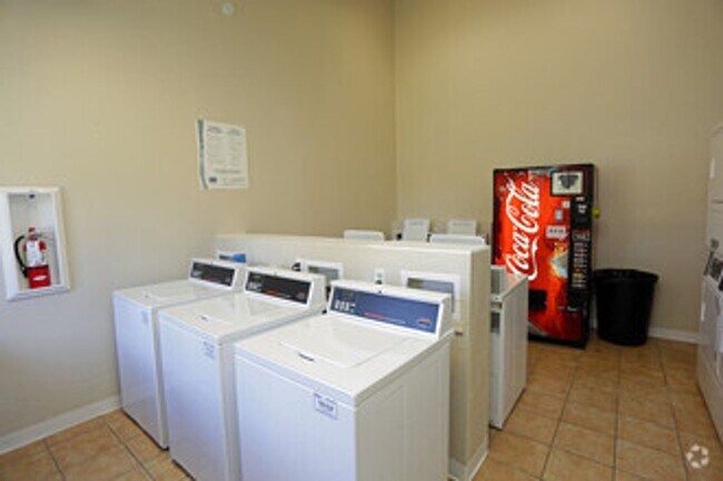Photo - **MOVE IN SPECIAL** $500 off the rent Come and apply today!! Unidad 148