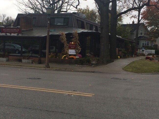 Photo - 257 - *450 Green Bay Road Bldg* Unit 450-2