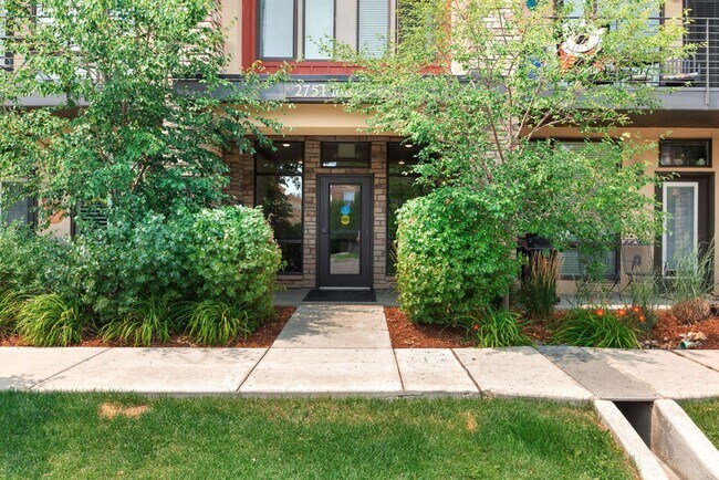 Photo - Charming 2 Bedroom, 2 Bath Condo in Secure...