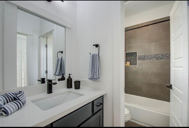 Photo - 778 W Tidwell Rd