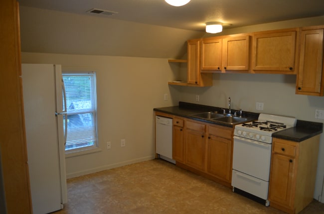 Photo - 625 S Oak St Unidad B